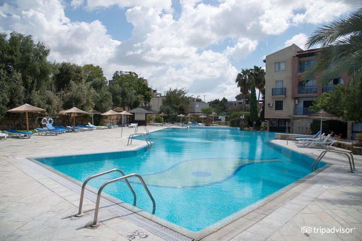 Mike'S Basilica Apartment Paphos 外观 照片