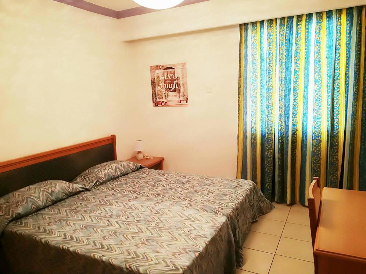 Mike'S Basilica Apartment Paphos 外观 照片